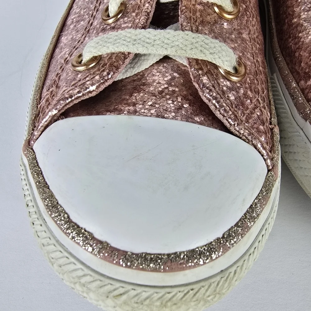 Converse Girl'sChuck Taylor Classic All StarLow Top Pink Sparkle Sneakers Size 3